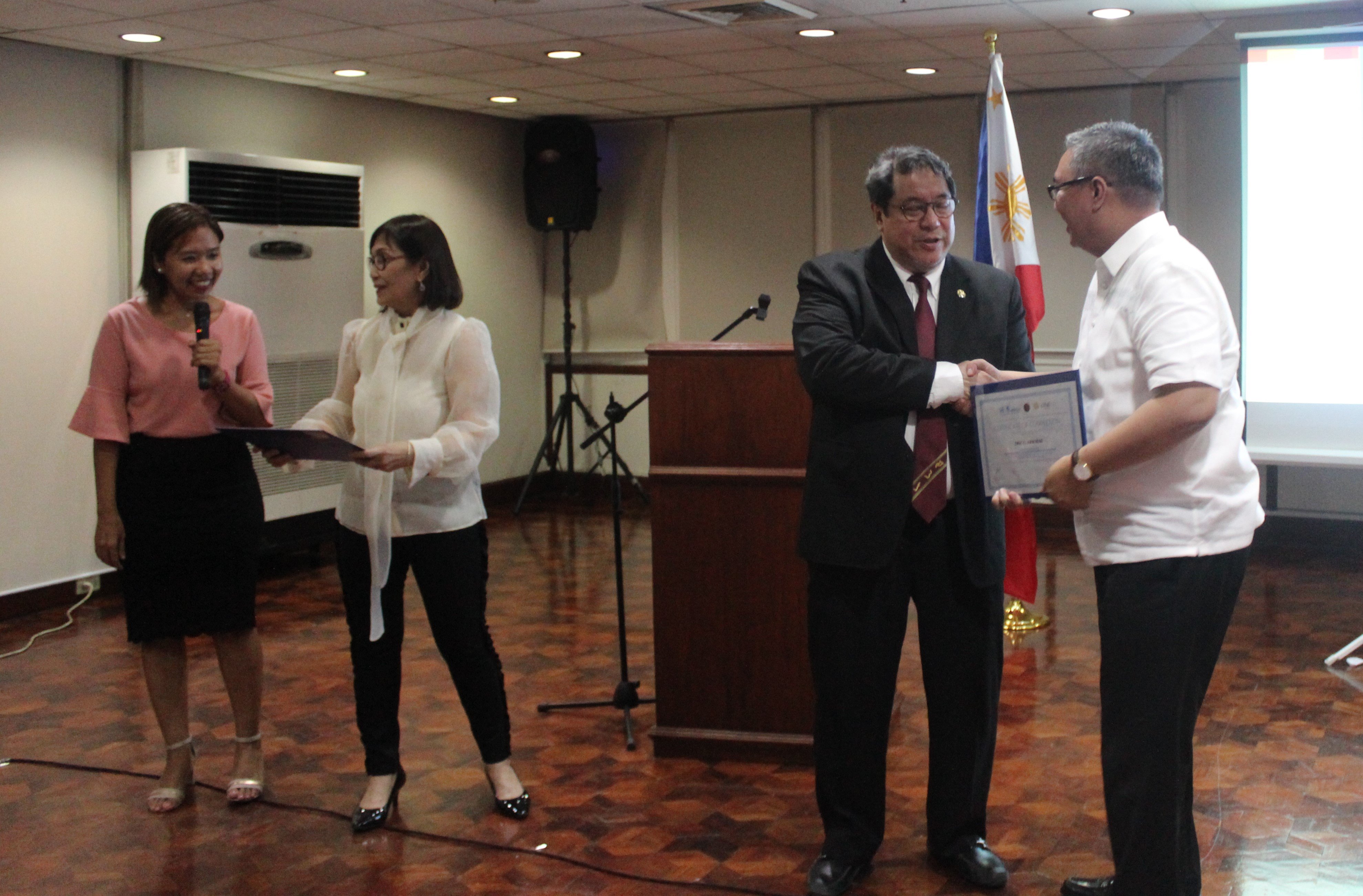 UP-CIFAL Philippines, Foreign Affairs Department hold 2nd graduation ceremony for Professional Course on Global Migration